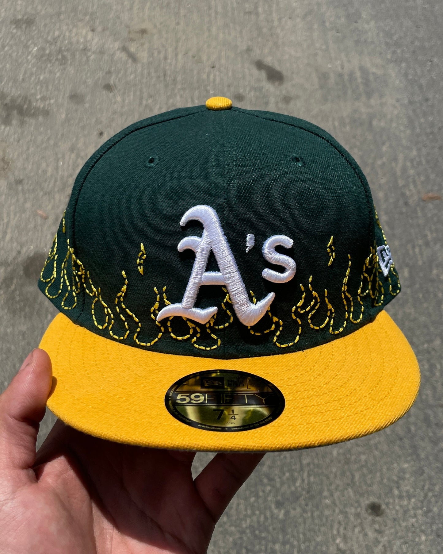 1 OF A KIND A's FLAME FITTED