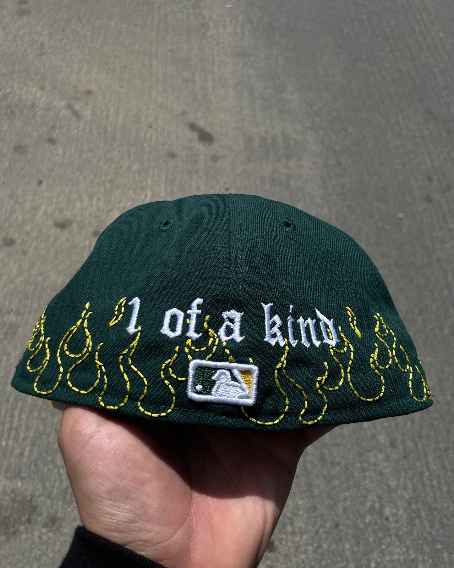 1 OF A KIND A's FLAME FITTED