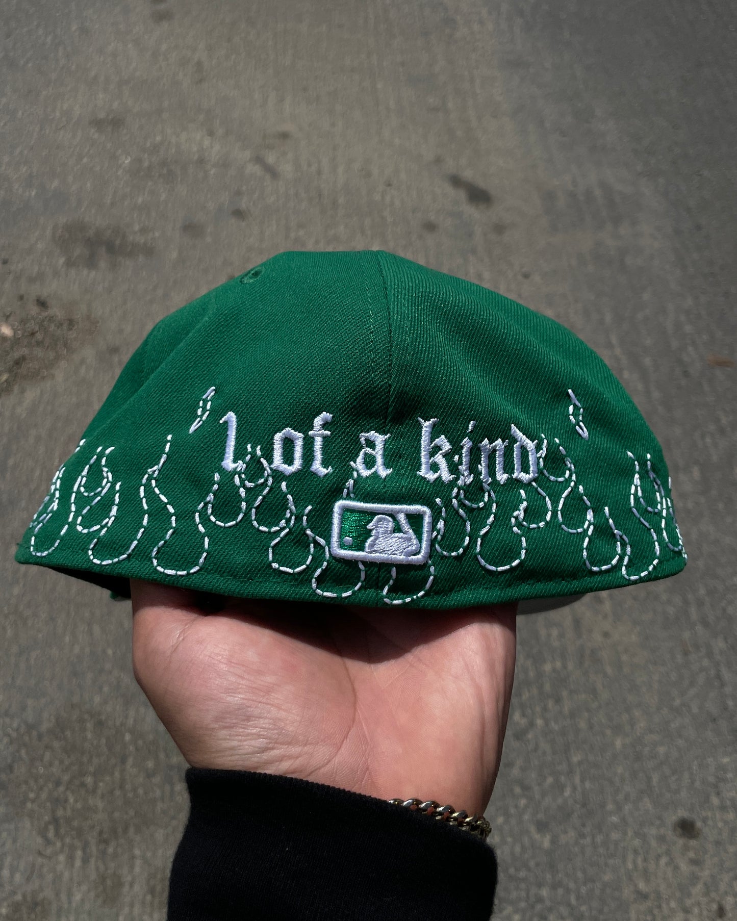 1 OF A KIND GREEN LA FLAME FITTED